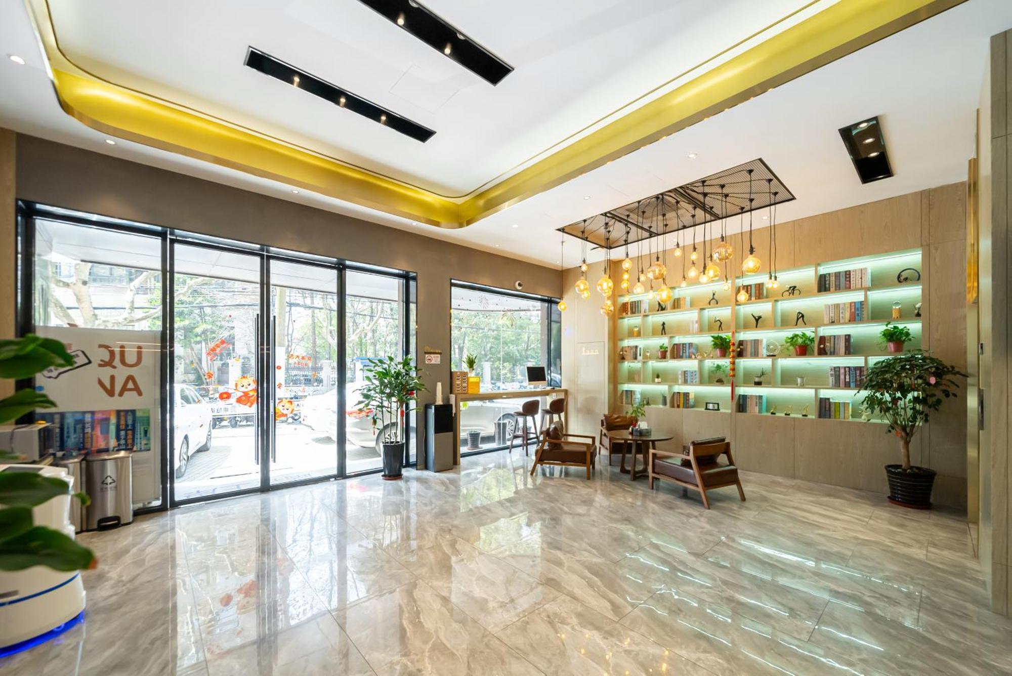 Hotel Weiting Xujiahui Stadium Subway Station Branch Shanghai